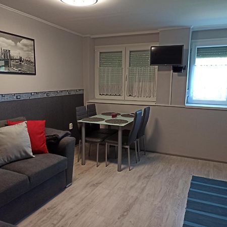 Angi Apartman- nagyszerű elhelyezkedés, vendégközpontú szálláshely-szolgáltatás Harkány Esterno foto