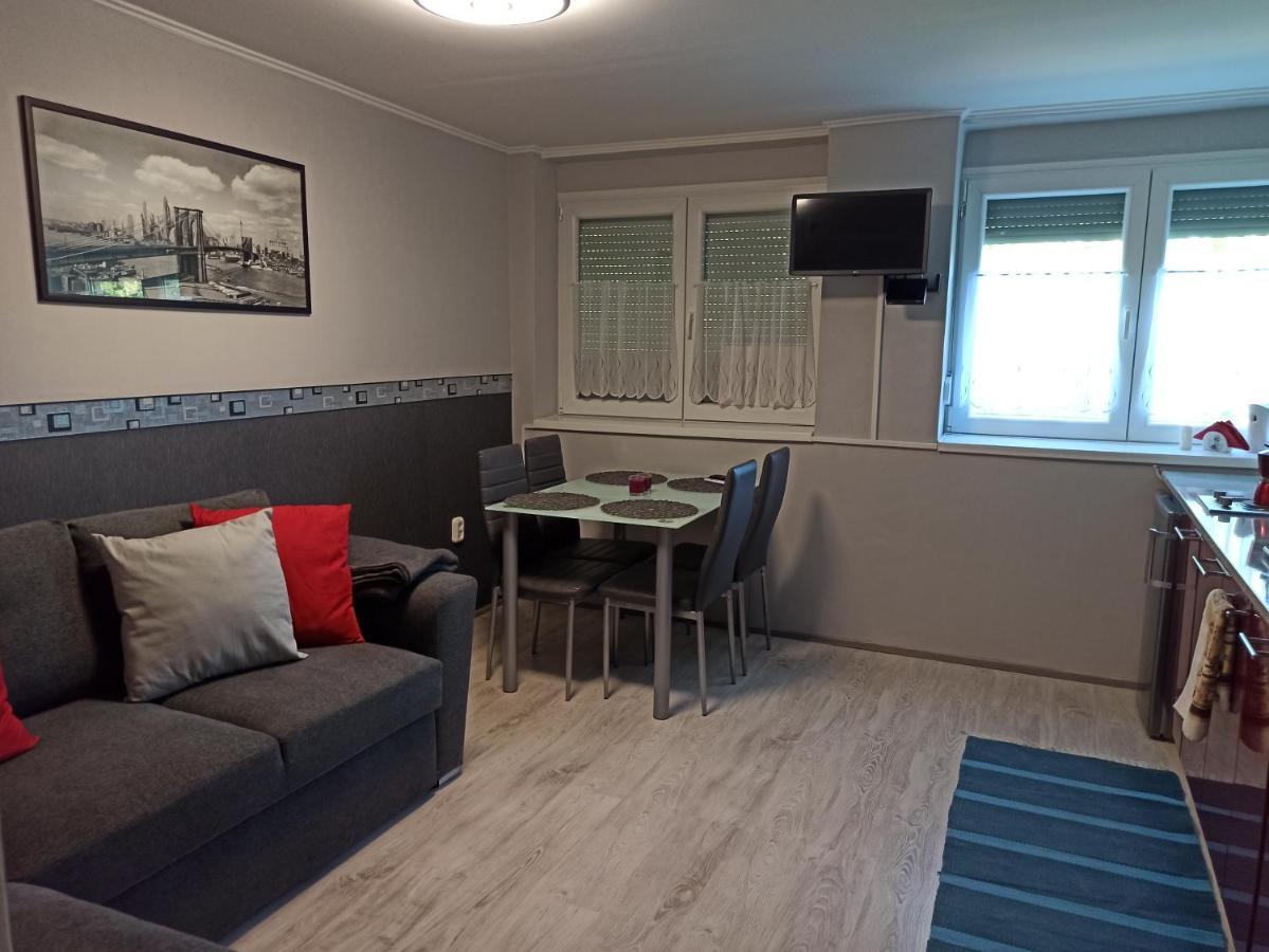 Angi Apartman- nagyszerű elhelyezkedés, vendégközpontú szálláshely-szolgáltatás Harkány Esterno foto