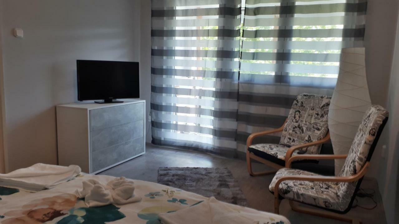 Angi Apartman- nagyszerű elhelyezkedés, vendégközpontú szálláshely-szolgáltatás Harkány Esterno foto