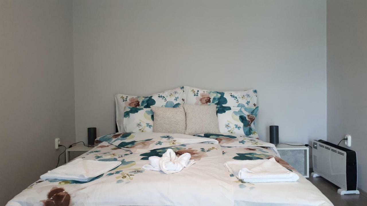 Angi Apartman- nagyszerű elhelyezkedés, vendégközpontú szálláshely-szolgáltatás Harkány Esterno foto